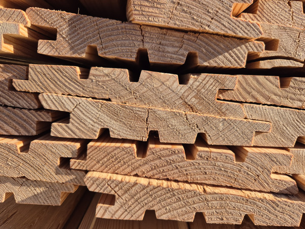 kanad. Lärche, B-Sort, HS 154, Nordwand mit Nut & Feder, Sichts. gehobelt