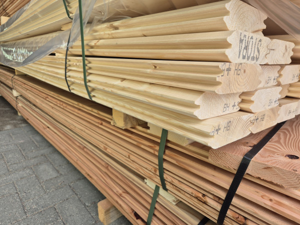 nord. Fichte-Blockbohle, B-Sort.,, mit Nut & Feder